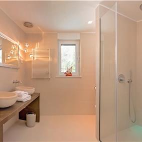 Luxury 6 Bedroom Brac Island Beach Front Villa With Heated Infinity Pool and lift near Sumartin sleeps 12